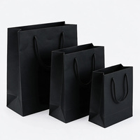 Sacs cadeaux écologiques en carton noir avec poignées en corde de coton, option logo personnalisé, sacs de transport robustes multi-tailles pour boutiques et fêtes