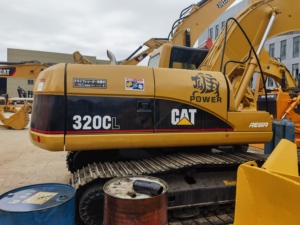 Excavatrice Caterpillar 320CL d'occasion, faible nombre d'heures de travail, excavatrice hydraulique sur chenilles CAT 320CL à vendre - Product Image 4