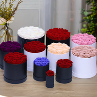 Boîte à fleurs ronde élégante faite à la main, arrangement de roses préservées, idéale pour Noël, la fête des mères et la Saint-Valentin