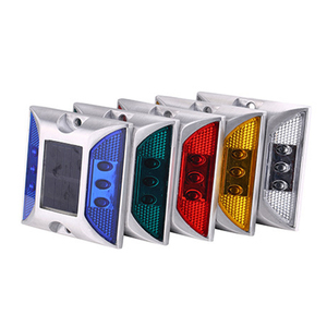 <span class=keywords><strong>Highway</strong></span> Night Flash Solar <span class=keywords><strong>LED</strong></span> <span class=keywords><strong>Road</strong></span> Stud Light Aluminio Ultra Long Endurance Spike Cast Aluminum Spike White <span class=keywords><strong>Reflector</strong></span> - Product Image 1