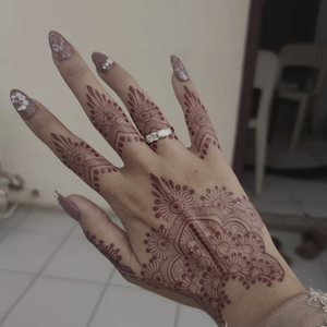 Autocollant de tatouage au henné indien personnalisé, motif marron, temporaire, imperméable, écologique, <span class=keywords><strong>en</strong></span> papier, à transfert d'eau, pour les mains et le corps - Product Image 1