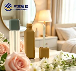 หลอดลิปกลอสแบบสี่เหลี่ยมฝ้าแบบใหม่ บรรจุภัณฑ์เครื่องสำอาง - Product Image 5