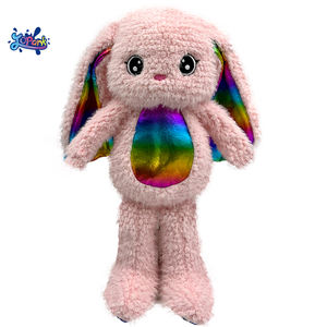 JOPARK Peluche <span class=keywords><strong>raton</strong></span> <span class=keywords><strong>laveur</strong></span> à oreilles arc-en-ciel scintillantes Peluche <span class=keywords><strong>de</strong></span> <span class=keywords><strong>famille</strong></span> Peluches animaux brillantes Peluche pour enfant Cadeau avec longue queue colorée - Product Image 4