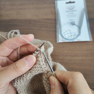 Lotus Yarns Lisse Premium En Acier Inoxydable Circulaire Aiguille À Tricoter 40cm 16 "2.00mm ~ 6.00mm Outils <span class=keywords><strong>pour</strong></span> <span class=keywords><strong>Manches</strong></span> Poignets Bébé Vêtements - Product Image 5