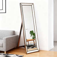 Grand miroir de salle de bains suspendu en or pour la décoration de la chambre à coucher de luxe moderne française Espejo Spiegel Miroir pour la maison et l'hôtel Matériau en verre