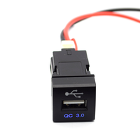 Adaptateur de chargeur de voiture USB TOYOTA Square Type QC3.0 pour nouvelle Toyota Camry 2018 Rav4 Land cruiser Prado
