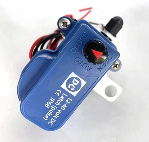 Contrôleur de vanne à trois canaux étanche IP68 |   Vanne solénoïde d'irrigation à commande pulsée DC12-24V avec mode manuel/automatique - Product Image 1