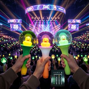 Barra Luminosa LED con Modo 3D, Logotipo Personalizado, 15 Colores RGB, Material Plástico, Luz Portátil para Clubes de Fans - Product Image 1