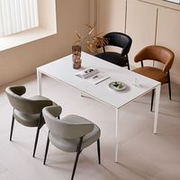 Chaise de salle à manger moderne en cuir à dossier incurvé, assise rembourrée épaisse, pieds en métal, sans accoudoirs, pour hôtel, restaurant, maison