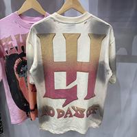 Camiseta de Hombre de Alta Calidad con Diseño de Agujeros, Manga Corta, Estampado de Chica Llorando, Estilo Urbano, LIFE HUSTLERS