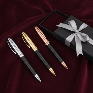 Stylo bille en fibre de carbone noire avec garniture métallique, accent cristallin, design élégant, capuchon bombé, logo personnalisé, cadeau d'affaires OEM - Product Image 5