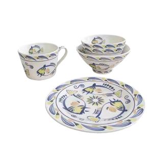 Service de table en céramique à motif de <span class=keywords><strong>poisson</strong></span> peint à la main - Vaisselle bleue et jaune pour la maison, l'hôtel et <span class=keywords><strong>le</strong></span> restaurant, passe au lave-vaisselle - Product Image 5