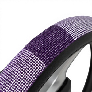Housse de <span class=keywords><strong>volant</strong></span> OEM/ODM violette scintillante, protection de <span class=keywords><strong>volant</strong></span> en cuir de haute qualité avec strass et diamants, prix d'usine - Product Image 5