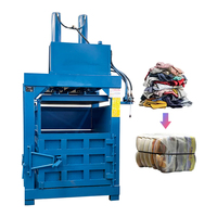 Compacteur de déchets à double cylindre vertical avec plaque de pressage épaisse anti-déformation et longue durée de vie