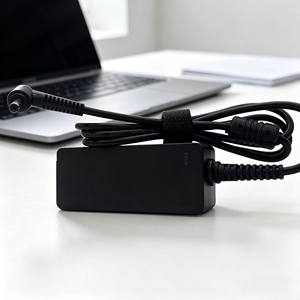 Adecuado para adaptador de corriente para portátil <span class=keywords><strong>Acer</strong></span>, <span class=keywords><strong>mini</strong></span> cargador para portátil de 45W AC, cargador de ordenador portátil 19V2.37A 4,0*1,35 cable de alimentación - Product Image 2