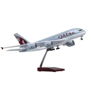 Hot Tùy Chỉnh Qatar Airways Hành Khách A380 LED Máy Bay Mô Hình Điều Khiển Bằng Giọng Nói Hành Khách Máy Bay Mô Hình 1:160 46Cm