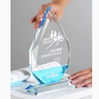 Trophée personnalisé en cristal optique K9 Pujaing, forme bouclier, transparent, avec plaque flamme facettée gravée, cadeau d'affaires
