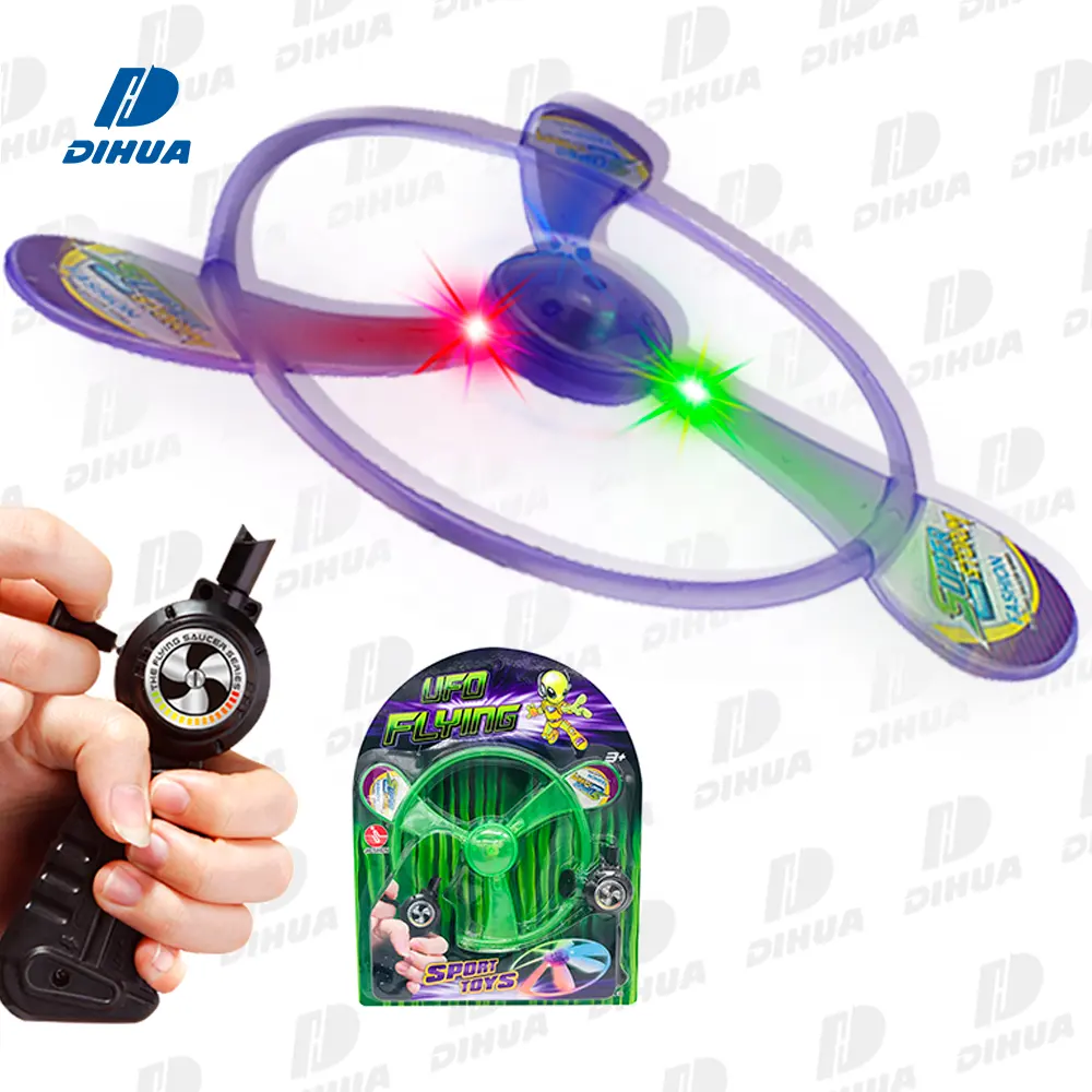 LED Outdoor Toy Pull Cord Flying Saucers Interactive Sports Toys Light up Pull Line String Plastic Flying Disc Saucer Toy