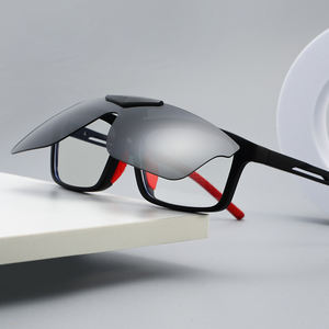 사각형 자석 클립온 안경 남성용 TR90 프레임 블루라이트 차단 + 편광 렌즈 2-in-1 운전용 도매 선글라스 - Product Image 1