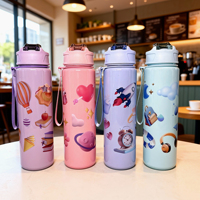 Bouteille en plastique avec de jolis motifs de dessins animés, bouteille d'eau de 750 ml avec paille pour la rentrée scolaire et les voyages pour les enfants