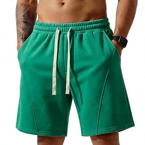 Pantalones Cortos Bermuda para Hombre, Color Verde, con Cordón, Tejido Transpirable, Bolsillos, Cintura Media, 100% Poliéster, Secado Rápido, Logotipo Trasero - Product Image 1