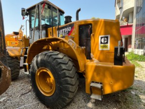 Chargeuse sur pneus d'occasion Caterpillar CAT950GC/950H/966H 5 tonnes, fabrication japonaise, d'origine |   Moteur puissant haute efficacité Modèle 2018-2022 - Product Image 2