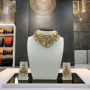 Conjunto de Collar Gargantilla de Monedas de Plata Tradicionales con Trabajo Kundan, Acabado en Oro Antiguo y Pendientes a Juego, Joyería Étnica - Product Image 5