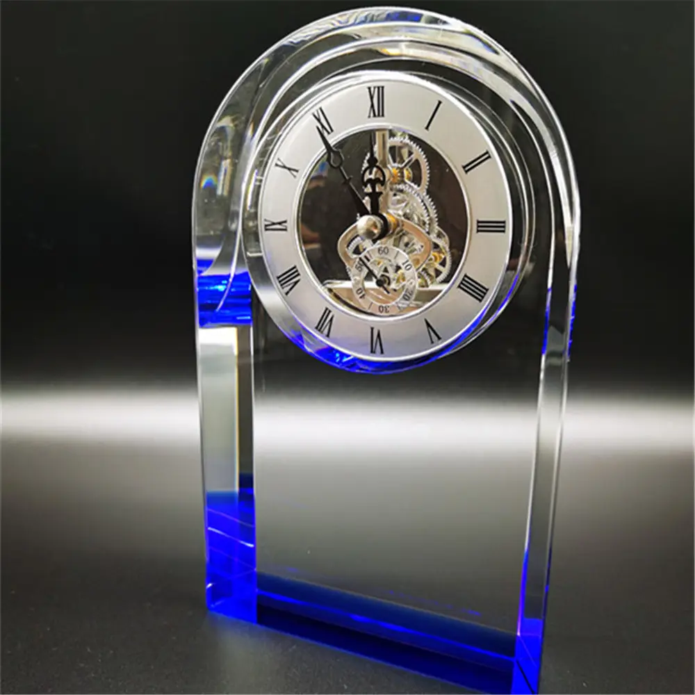 Manufacturer Newly Designed Wedding Gift Colored Crystal Clock Trophy Crystal Business Gift