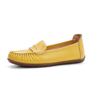 OEM/ODM Mocassins en cuir de vachette faits à la main pour femmes Chaussures à enfiler grande largeur personnalisées avec semelle souple respirante - Product Image 1