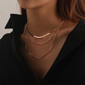 Collar de cadena de eslabones multicapa chapado en oro nuevo 2025, gran oferta, gargantilla de cadena de caja de cadena de serpiente pequeña para mujeres con estilo - Product Image 5
