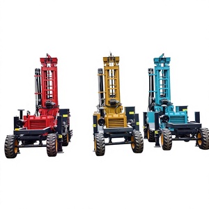 Machine de forage de puits d'eau montée sur remorque 150m 200m pour la <span class=keywords><strong>vente</strong></span> chaude, forage à couple élevé et haute efficacité - Product Image 1
