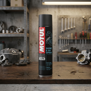 Motul E10 Shine E Go 400 ml Spray Lucidante al Silicone per Auto Applicazione Made in Italy - Product Image 3