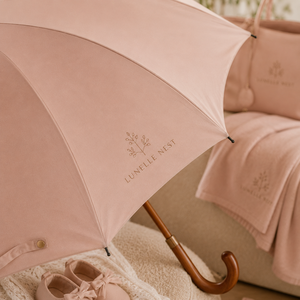 Parapluie droit personnalisé haut de gamme en bois massif avec poignée courbée, diamètre 112 cm, résistant au vent 60 mph, tissu 190T, ouverture manuelle, avec logo - Product Image 4