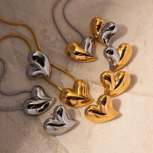 Ensemble de colliers avec pendentif en forme de cœur, ton or et argent, pour femmes, à porter au quotidien - Product Image 3