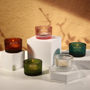Pot à bougie <span class=keywords><strong>en</strong></span> <span class=keywords><strong>verre</strong></span> transparent de luxe romantique à rayures verticales pour bougies chauffe-plat, idéal pour la décoration de bars, restaurants et maisons. - Product Image 4