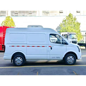 Camioneta Refrigerada SAIC MAXUS con Motor Diésel 2.0t, Volante a la Derecha (RHD) y Volante a la Izquierda (LHD), para el Transporte de Alimentos Congelados, Medicamentos y Vacunas - Product Image 1