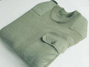 Cárdigan de cuello de punto verde oliva de alta calidad uniforme de <span class=keywords><strong>reserva</strong></span> de invierno de talla grande mangas de linterna con patrón de dibujos animados para hombres - Product Image 1