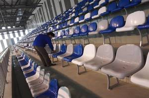 Sièges de stade en polypropylène monobloc à dossier moyen, modèle ZS-ZKBB-P, en promotion - Product Image 5