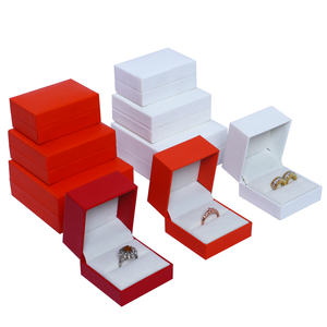 Caja de Joyería de Papel Imitación Cuero al por Mayor, Personalizable con Logotipo, Color y Tamaño, para Anillos, Aretes, Pulseras y Collares, Empaquetado al por Mayor, Económico - Product Image 1
