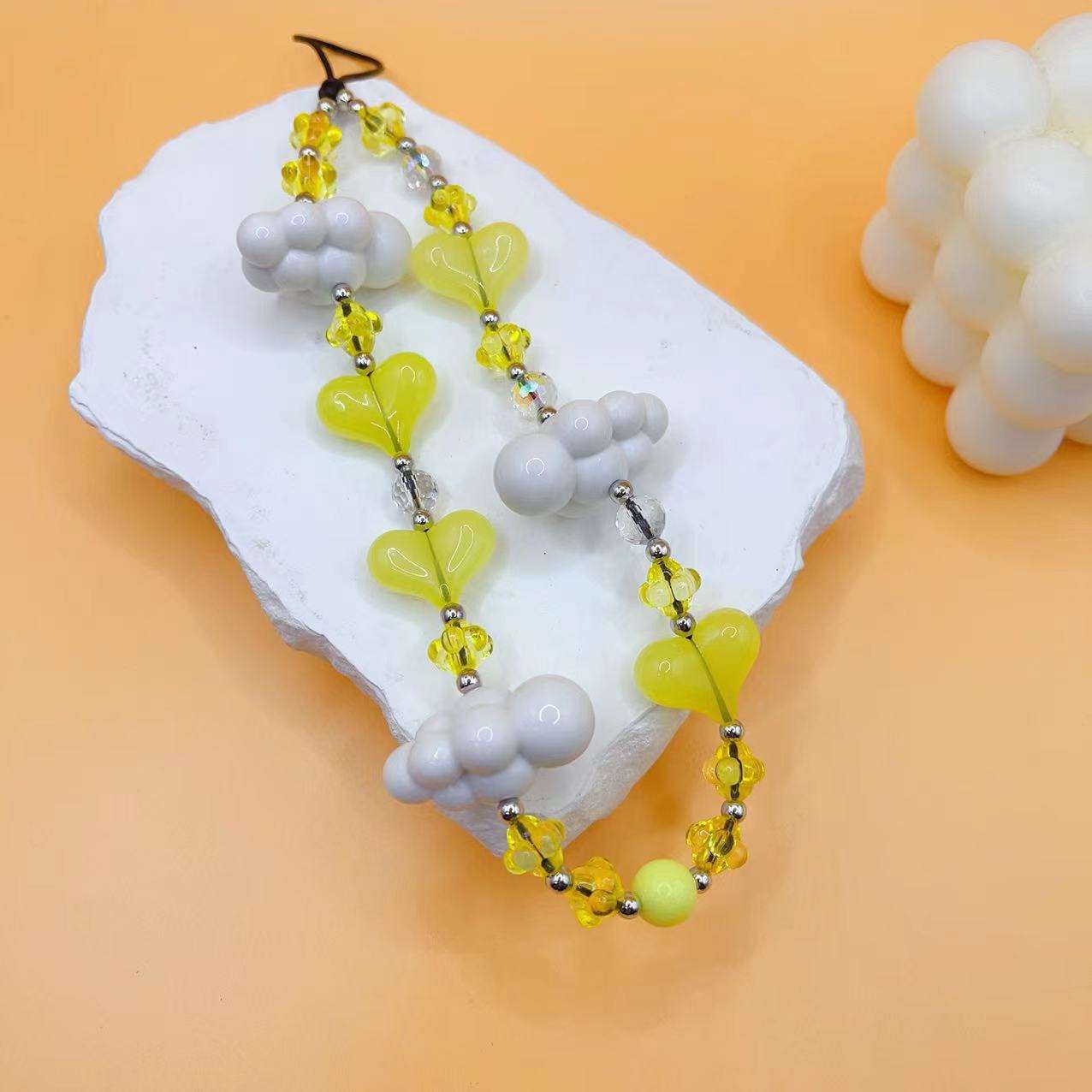 สีเหลือง P Peach