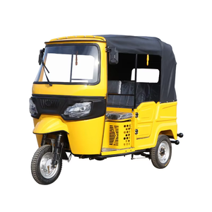 Tricycle taxi motorisé à trois roues avec cabine fermée, moteur à essence, auto-tuk-tuk pour le transport de passagers en ville en Afrique - Product Image 5