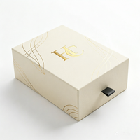 Boîte d'emballage de parfum pliable noire mate haut de gamme personnalisée avec bouchon couronne, flacons en verre de 30 ml, estampage à chaud, diffuseur de parfum