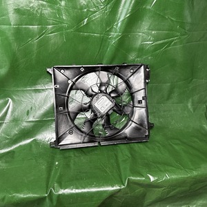 G9160-42020 Quạt làm mát lắp ráp với động cơ cho TOYOTA bz4x - Product Image 1