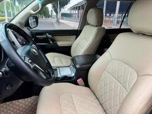 Gran Oferta: SUV Todoterreno de Lujo de <span class=keywords><strong>Segunda</strong></span> <span class=keywords><strong>Mano</strong></span>, Toyota <span class=keywords><strong>2010</strong></span>, Motor 5.7L de Aspiración Natural, Transmisión Automática de 6 Velocidades, Tracción 4x4 Permanente, Volante a la Izquierda - Product Image 2