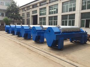 Máquina centrífuga de refinación de aceite centrífuga decantadora empujadora de tornillo horizontal - Product Image 6