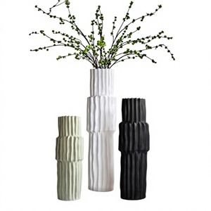 Jarrón de Cerámica Esmaltada - Product Image 1