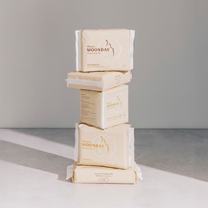 Serviettes hygiéniques en coton biologique Happy Moonday, petites, ultra-fines, douces et très absorbantes pour un usage quotidien confortable - Product Image 6