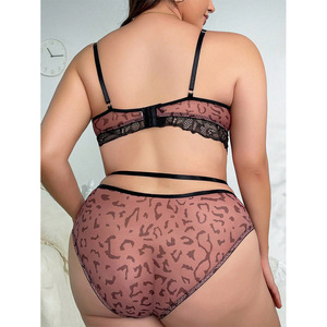 Hollow Out Lace Patchwork mit G-String Plus Size Sexy 2-teilige Dessous-Sets für dicke Frauen - Product Image 4