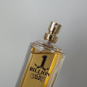 สร้างแบรนด์น้ำหอมของคุณเอง ขนาด 30 มล. 100 ชิ้น สเปรย์น้ำหอมสำหรับผู้ชาย กลิ่นโอเรียนทัลสไปซี่ น้ำหอมพาร์ฟูมขายส่ง น้ำหอมดีไซเนอร์ โคโลญจน์สำหรับผู้ชาย - Product Image 3