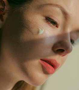 ครีม cicaming ครีมทาหน้าให้ความชุ่มชื้นสำหรับซ่อมแซมผิวที่บอบบางครีม CICA สำหรับการฟื้นฟูสีแดง - Product Image 2